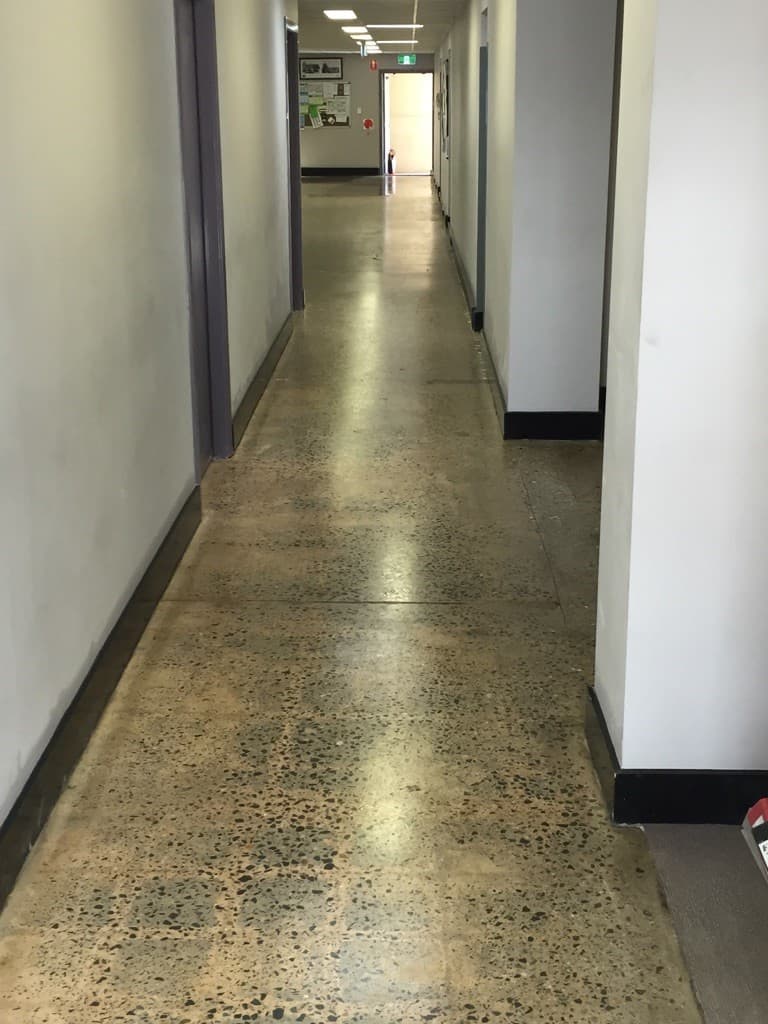 concrete epoxy flooring